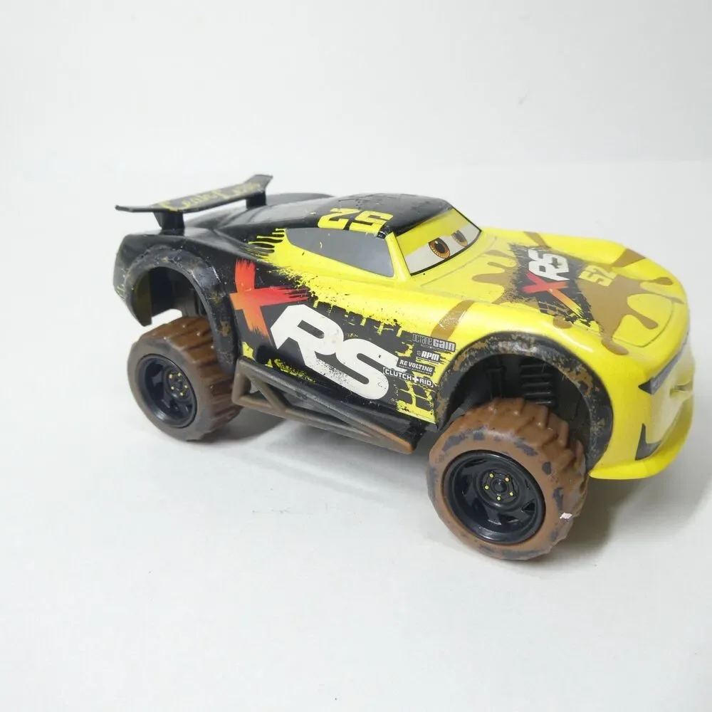 Pixar Cars Lot - Tow Mater Tow Truck & XRS Mud Racing George